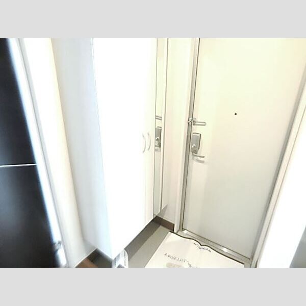 レスポワール　A 玄関