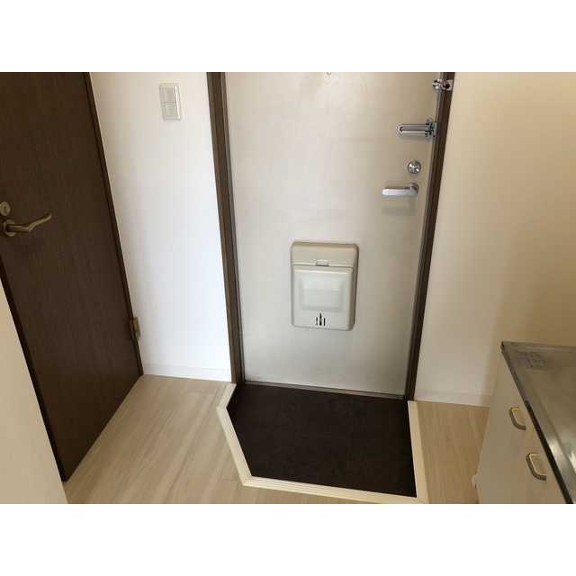 コア21203号室 玄関