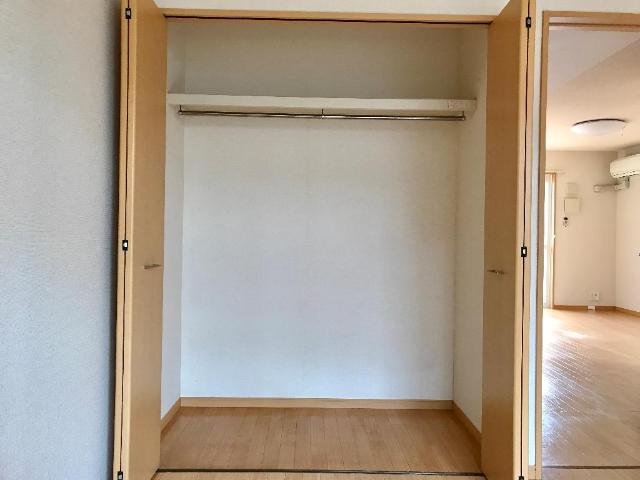 サザンウェイブ湘南 洋室クローゼット