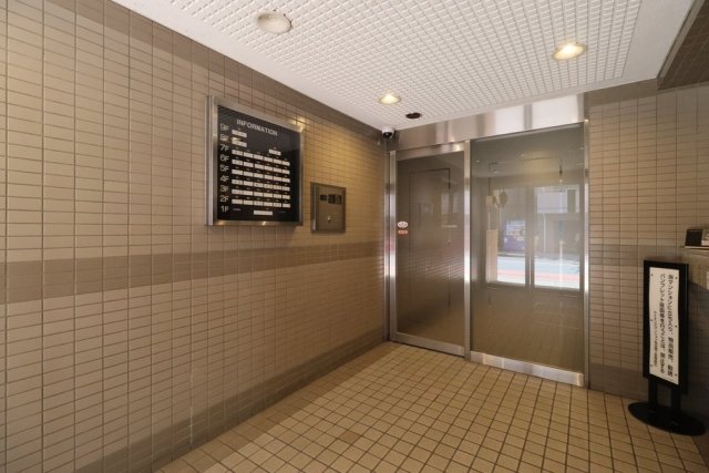 ライオンズマンション桜台第三5階 エントランス