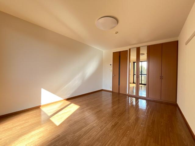 ヤマリハウス　コヤマ 洋室