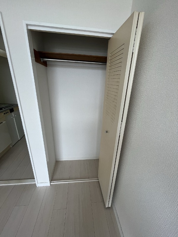 カーサ・ブランカ浦安(K-011)1階 収納