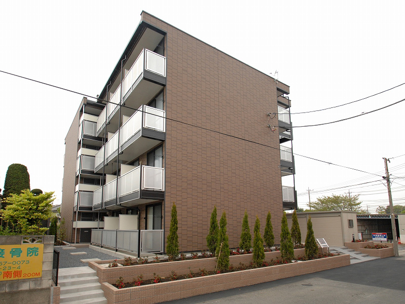 レオパレスブリエストの外観画像