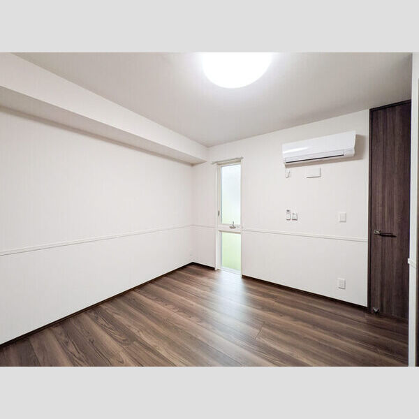 ノーブルパレス芝中田303号室 洋室