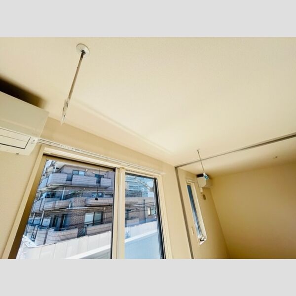 シャトン湘南藤沢205号室 室内物干し