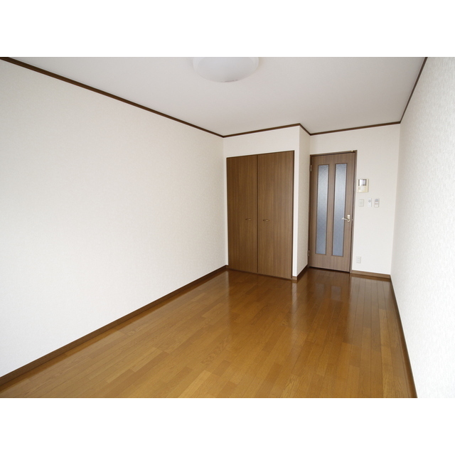 アンプルール フェール 上福岡Ⅱ103号室 リビング