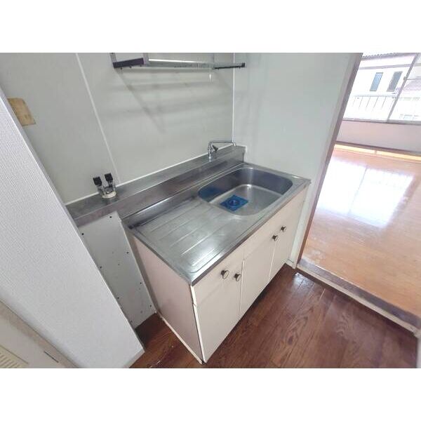 メゾン蘇我202号室 キッチン