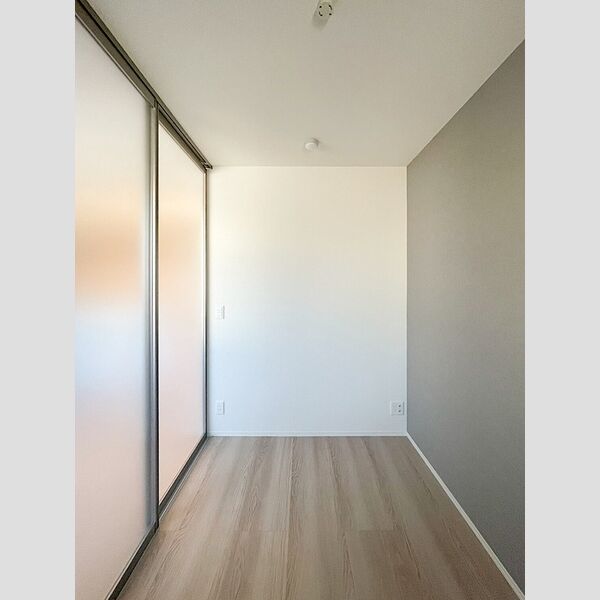 セレスティア白鳥303号室 洋室約3.1帖