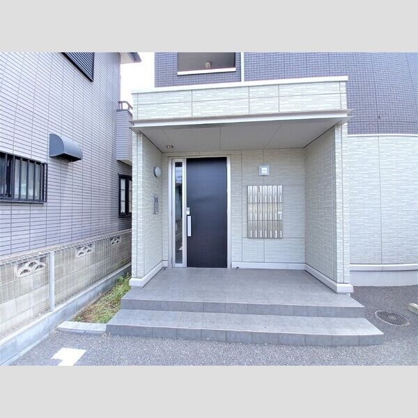 roi del'ours　Ⅱ エントランス