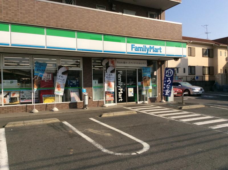 市川戸建 【コンビニエンスストア】ファミリーマート 市川曽谷七丁目店まで1174ｍ