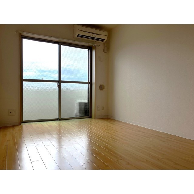 ＦＥＥＬＯ402号室 リビング6帖