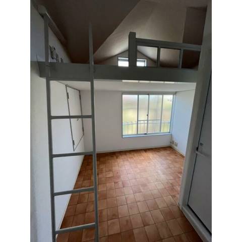 ＶＩＰ調布ヶ丘 リビング