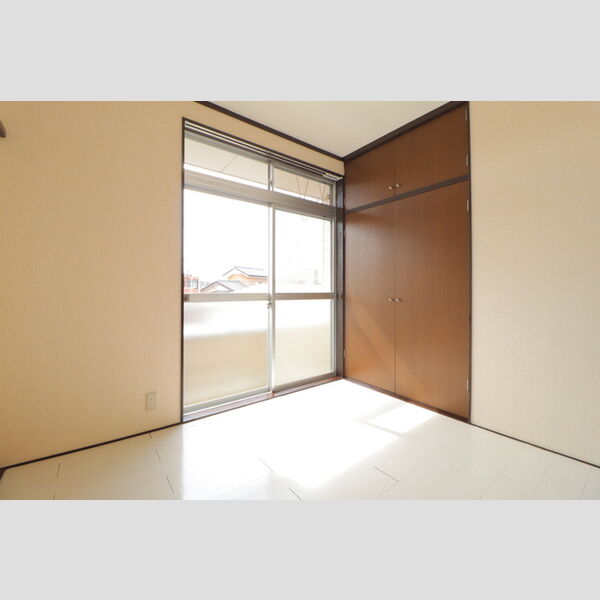 コーポ鈴木　B 2F洋室