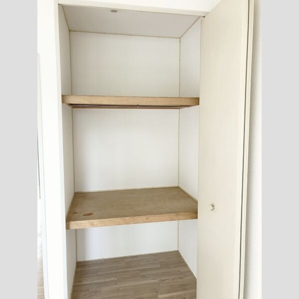 プレミールB 物入れ