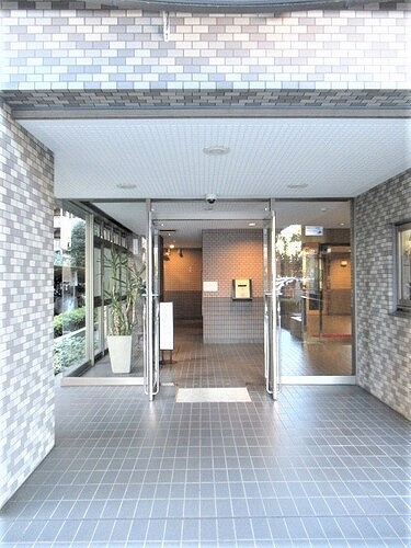 ライオンズマンション海老名第3０２１１号室 エントランス2022年1月撮影