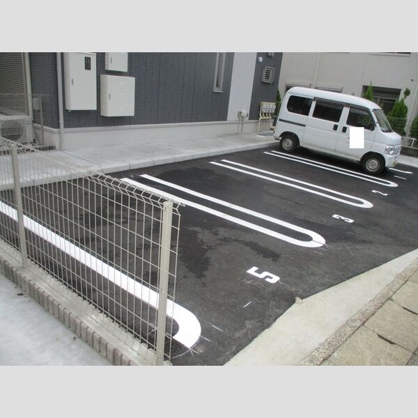 Grand　Calice　(グランカリス) 駐車場