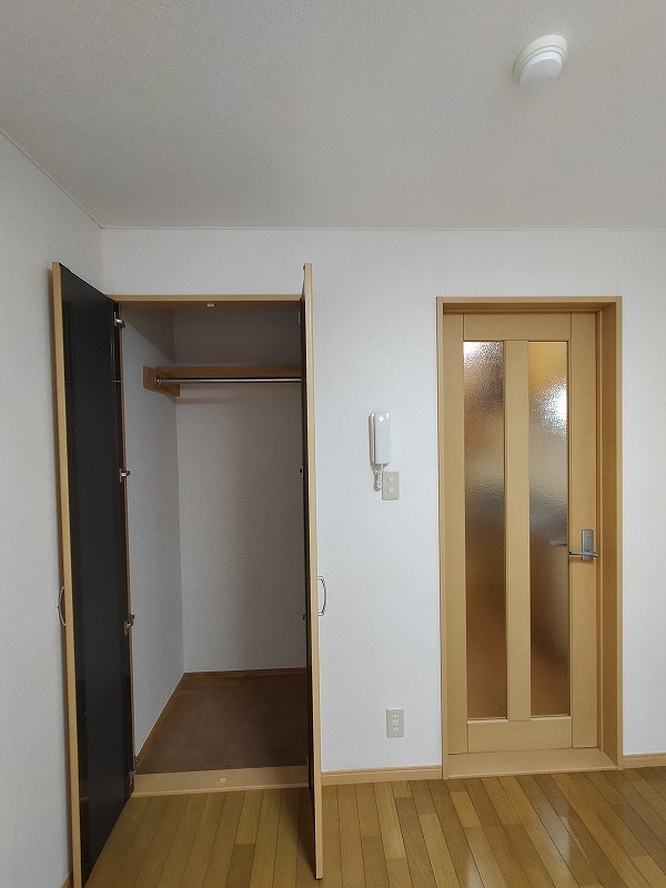 エスポワール壱番館1階 収納