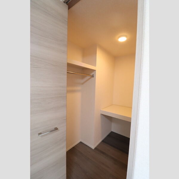 リンカーン源 ウォークインクローゼット