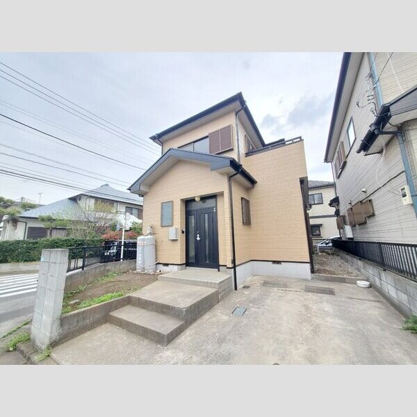 マロンタウン　1番館1号室 外観