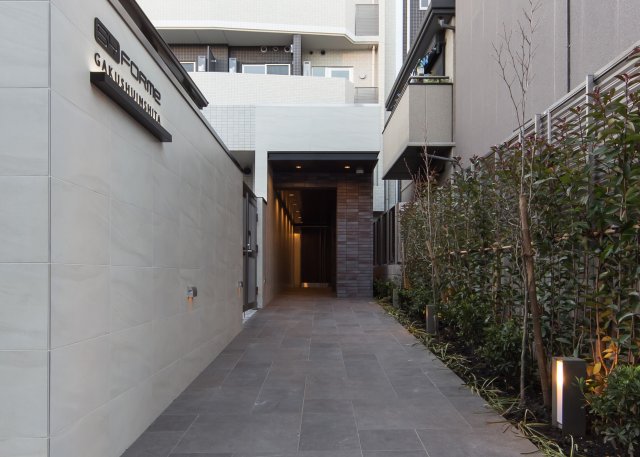 SYFORME GAKUSHUINSHITA803号室 エントランス