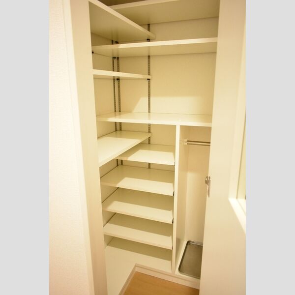 アルカータ壽　(住居部分)403号室 シューズボックス