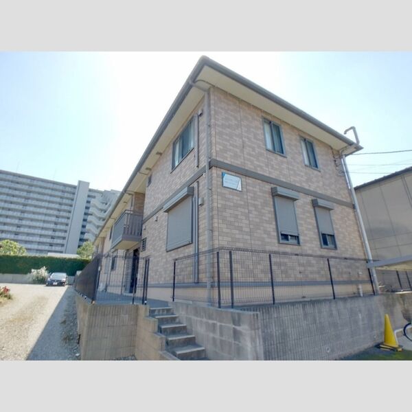 シャンティ上山の外観画像