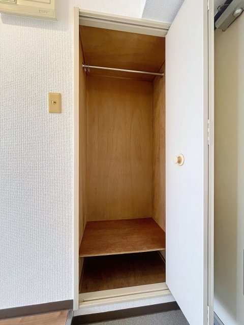 スカイコート下高井戸12階 収納