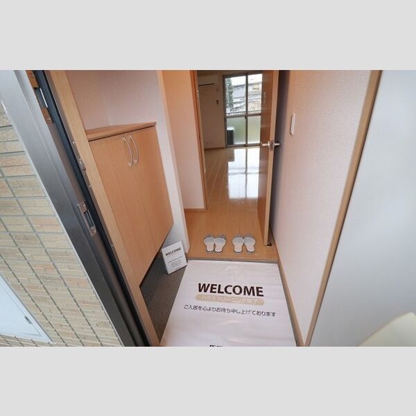 ハイデルベーレ　B棟 玄関