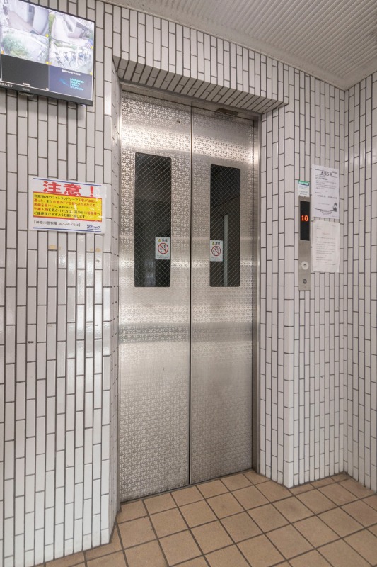 メゾン･ド･エトレーヌ5階 エレベーター