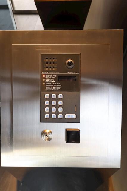 ジェノヴィア西高島平Ⅱ3階 エントランス