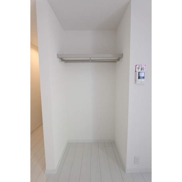 ＳＨＥＬＬＯＲＡ 内観