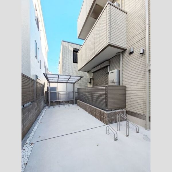 グレース上篠崎301号室 駐輪場