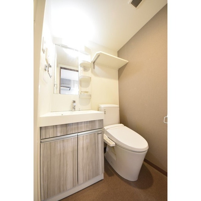 Court Blanche0605号室 内観