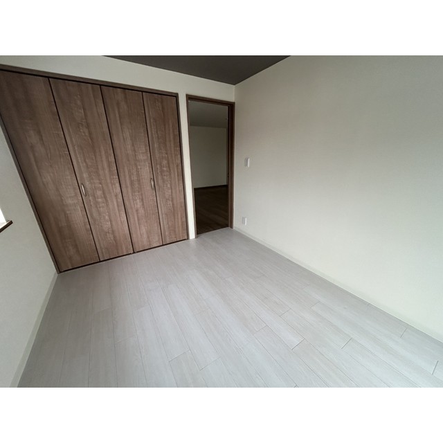 カーヘルハイツ301号室 内観