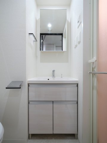 PREMIUM　CUBE新中野104号室 同建物別部屋の参考画像