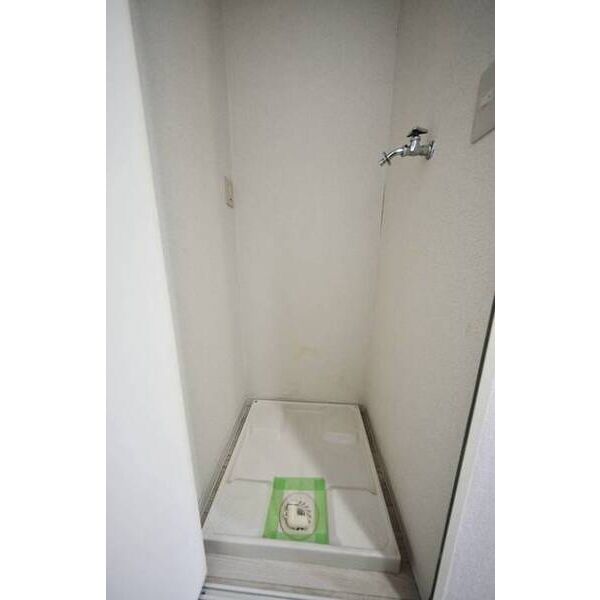 メゾン・ド・ヴィレ駒形0901号室 洗濯機置場