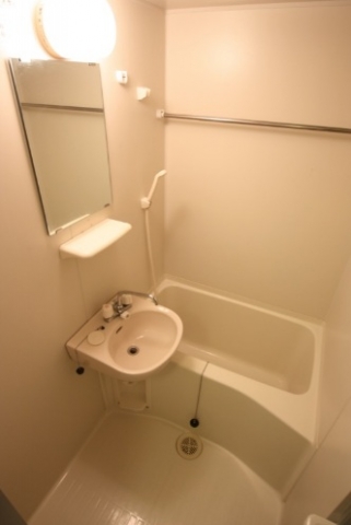 レオパレスミレ鶴ヶ丘第１ お風呂