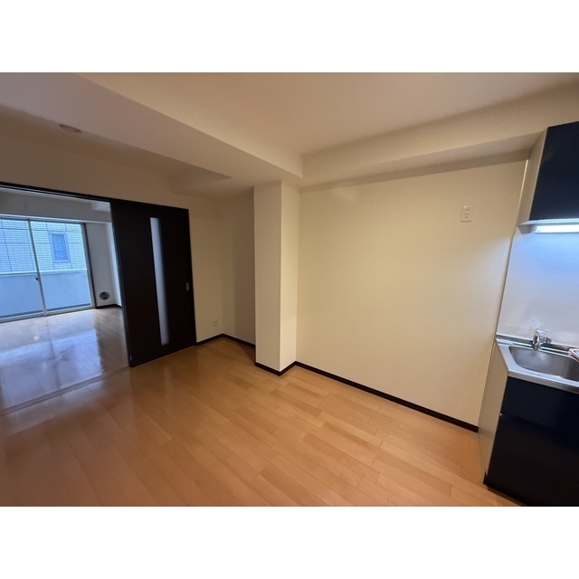 ヴィクトリアンコート千葉401号室 同建物別部屋の参考画像