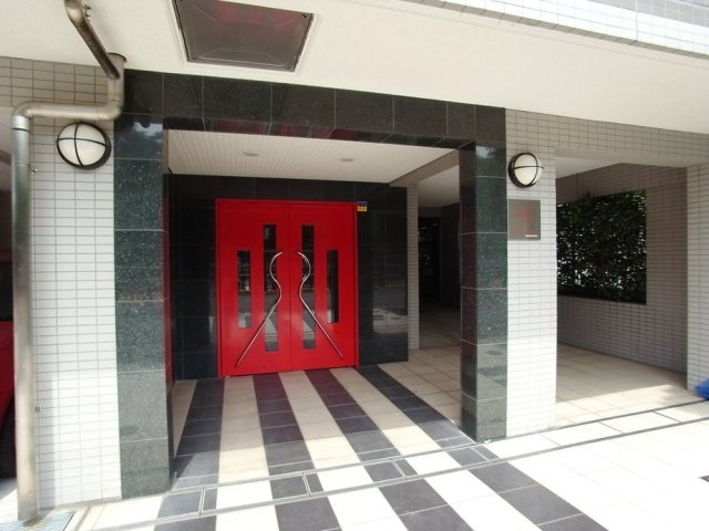 ヴィータローザ新江古田 エントランス