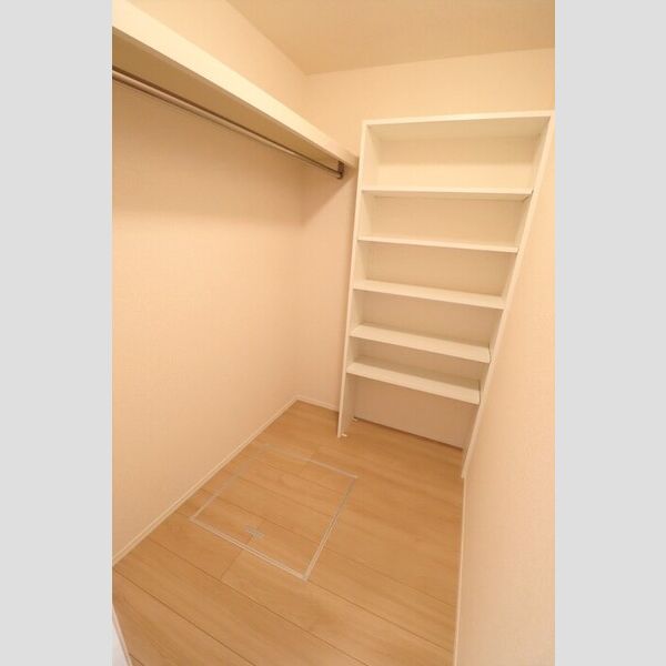 クレール藤沢Ⅲ105号室 ウォークインクローゼット