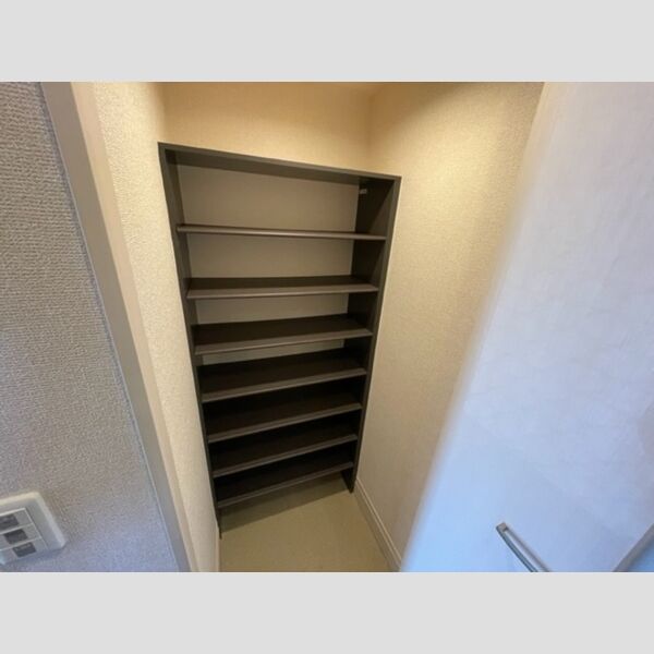 ピュアロータス　Ⅱ シューズクローク