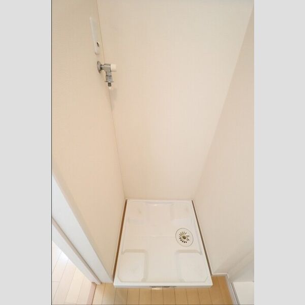 HOUSEしゅんざん101号室 洗濯機置き場