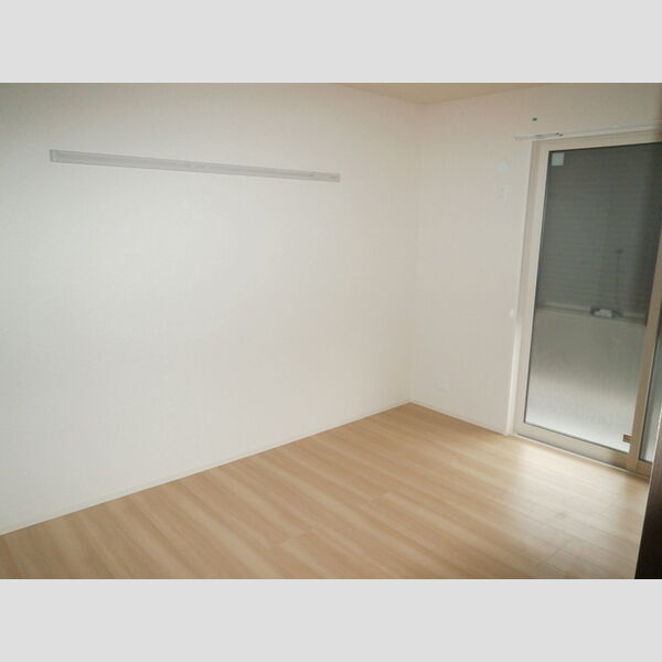 コンフォールコート102号室 洋室