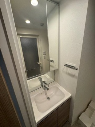 ジェノヴィア久地 洗面