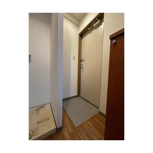 ヴィラ大塚106号室 玄関