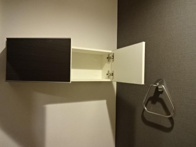 カーサ麹町 トイレ収納