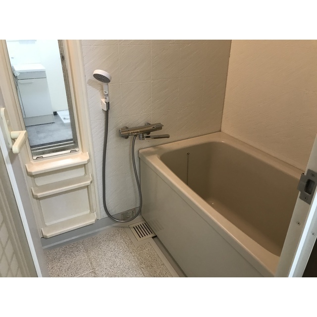 モンメール大磯203号室 お風呂