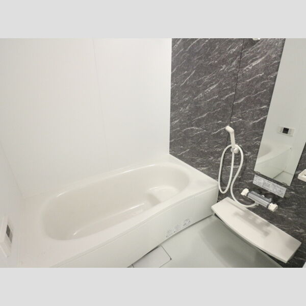 サニーメゾン大野台101号室 追い焚き機能付の一坪風呂