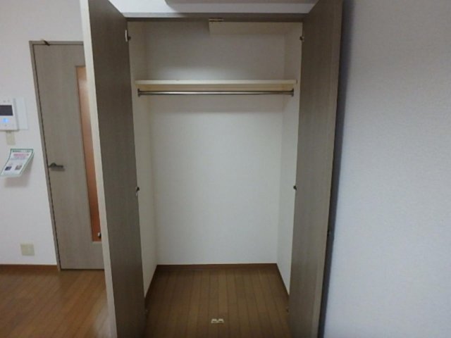 メインステージ池袋 クローゼット
