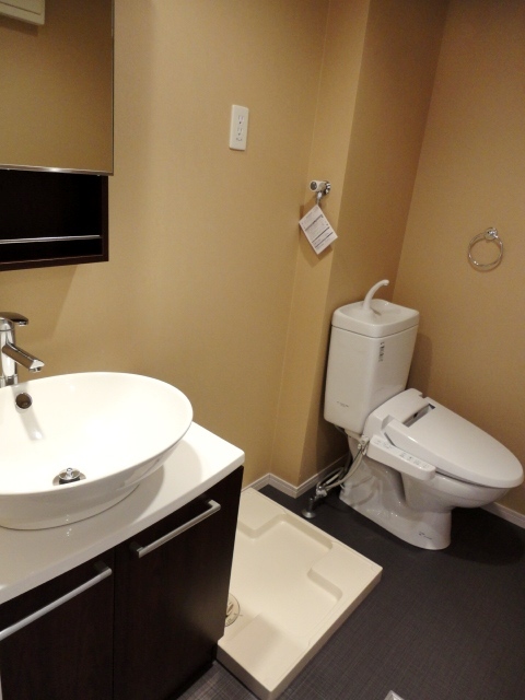 レフィナードカメオカ 玄関